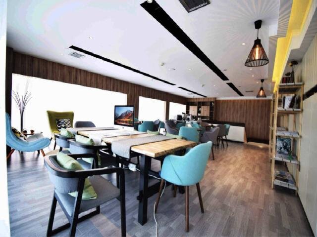 Нанкин: Jinjiang Metropolo Hotel Nanjing Jiangjun Dadao Hehai University Branch