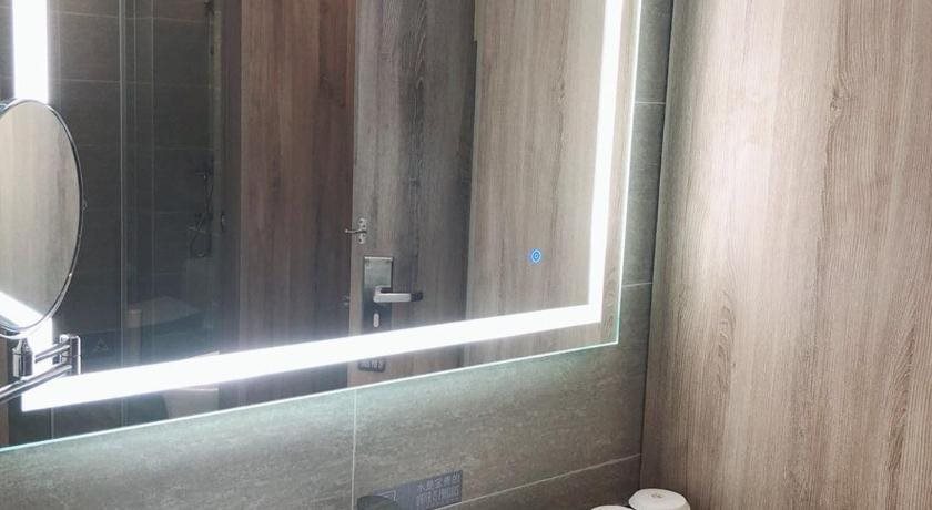 Нанкин: Jinjiang Metropolo Hotel Nanjing Jiangjun Dadao Hehai University Branch