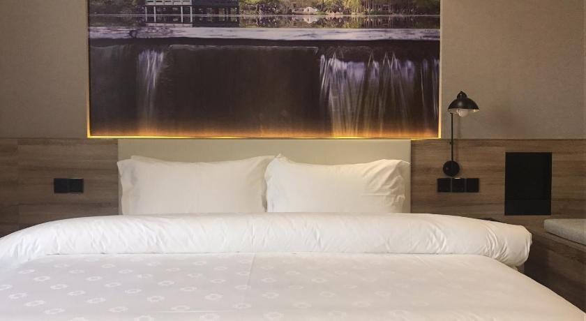 Нанкин: Jinjiang Metropolo Hotel Nanjing Jiangjun Dadao Hehai University Branch