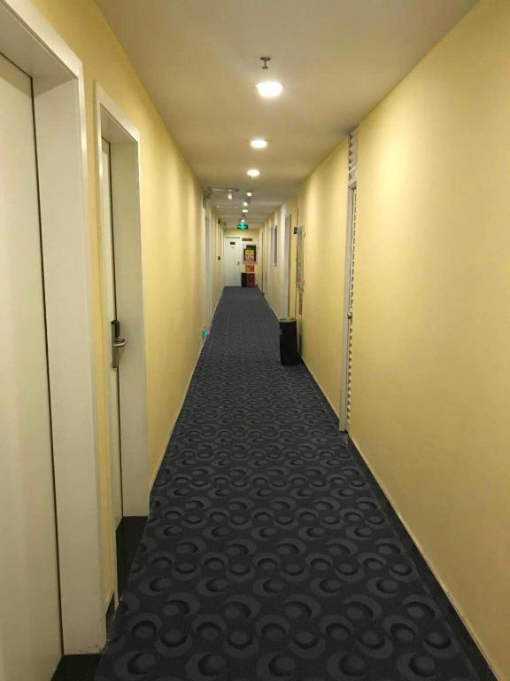 Шэньчжэнь: 7Days Inn Shenzhen Diwang Building Honggui Road Branch