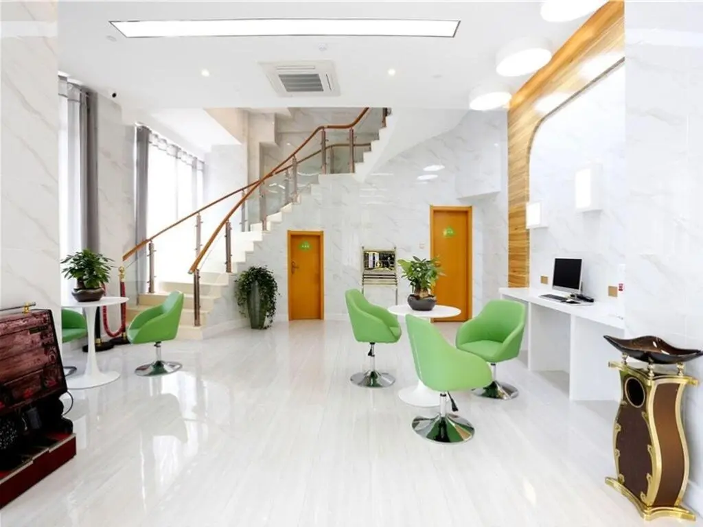 Хэфэй: Vatica Hefei Silihe Road Wenyi Bainian Street Hotel
