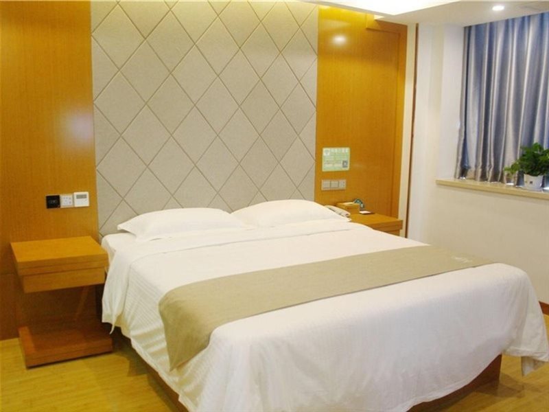 Бочжоу: GreenTree Inn Bozhou Mengcheng County Red Star Macalline Business Hotel