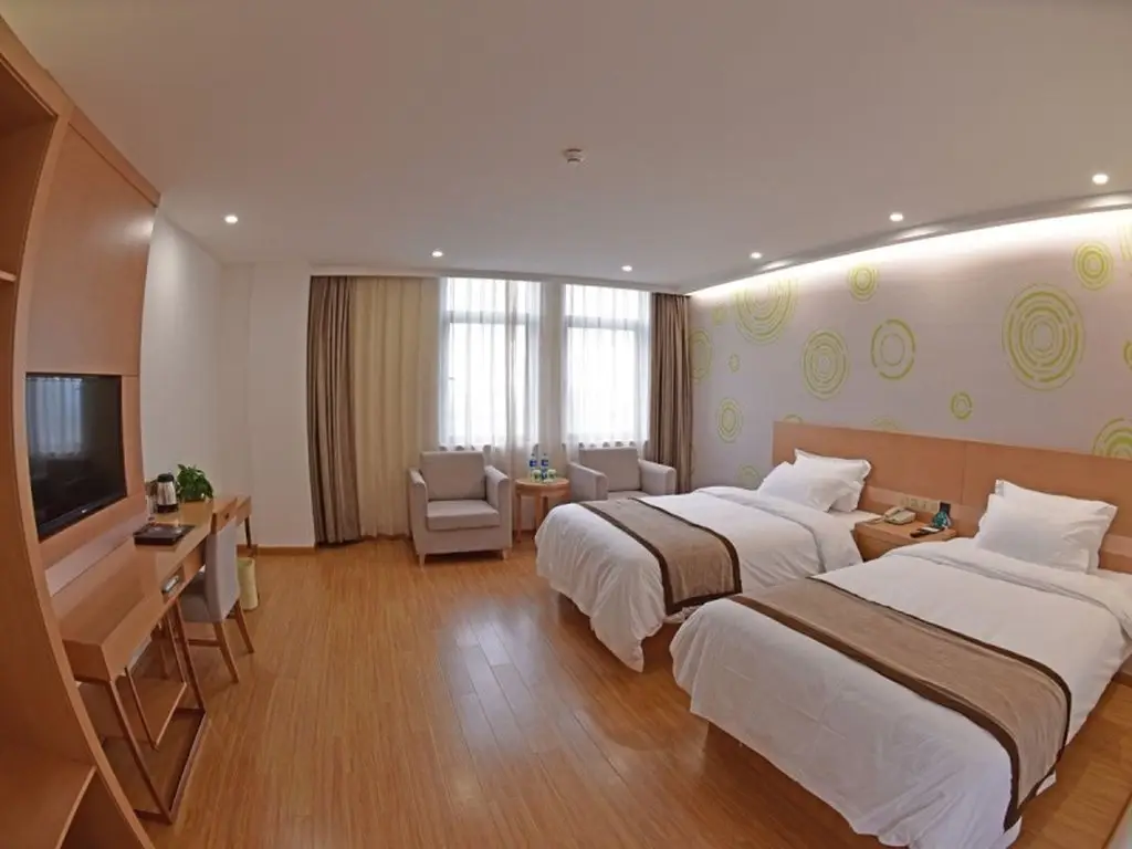 GreenTree Inn Tongxiang Chongfuzhen World Fur Center Branch — фото 1
