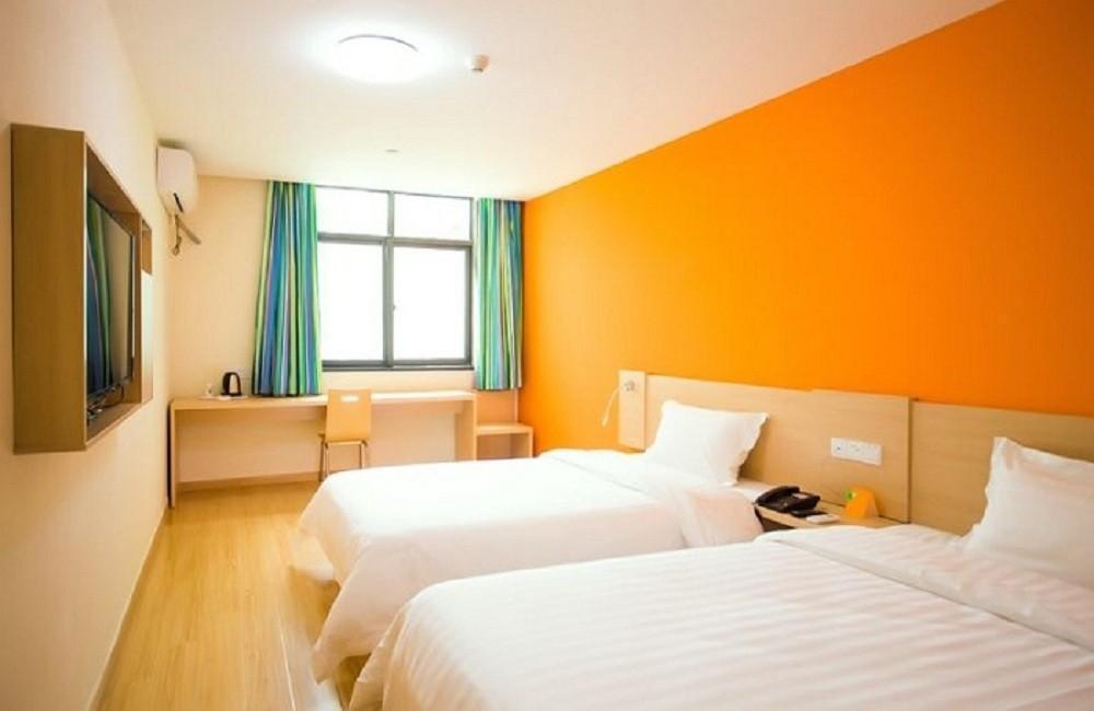 Шанхай: 7Days Inn Kunshan High-speed Railway Station Renmin South Road Branch