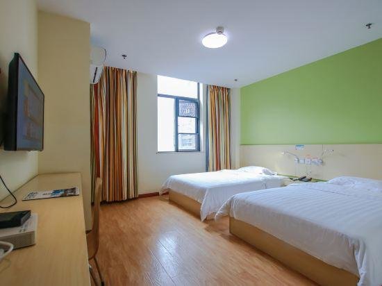 Ухань: 7Days Inn Wuhan Jiangxia District Shiji Square Branch