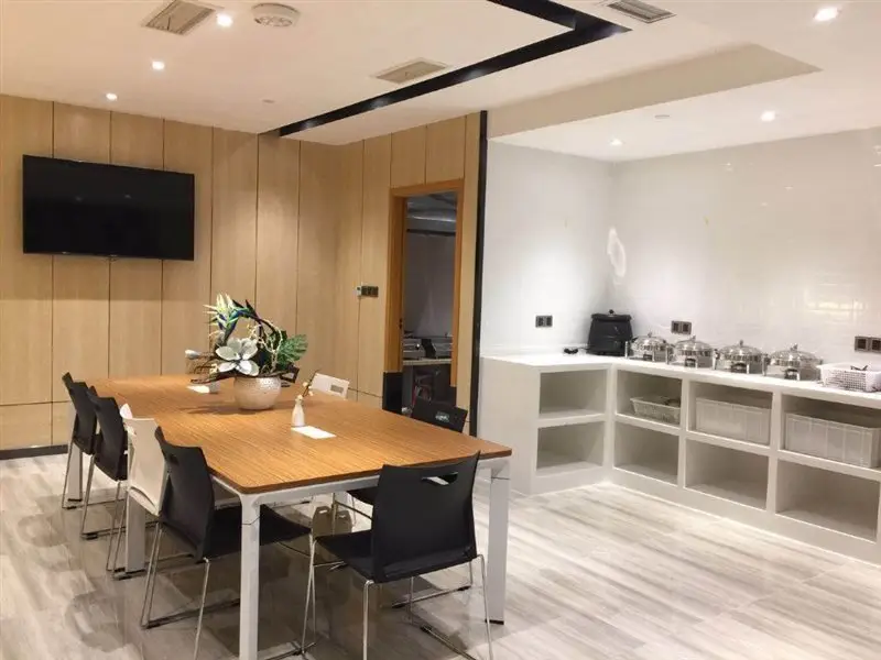 Чунцин: IU Hotel Chongqing Longtou Temple Railway North Station Branch