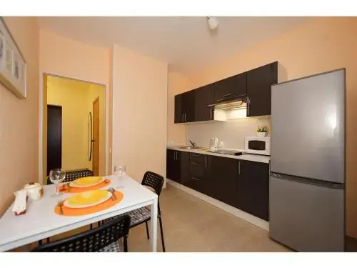 Санкт-Петербург: Vezdearenda on Prosveschenia 15-20 Apartments