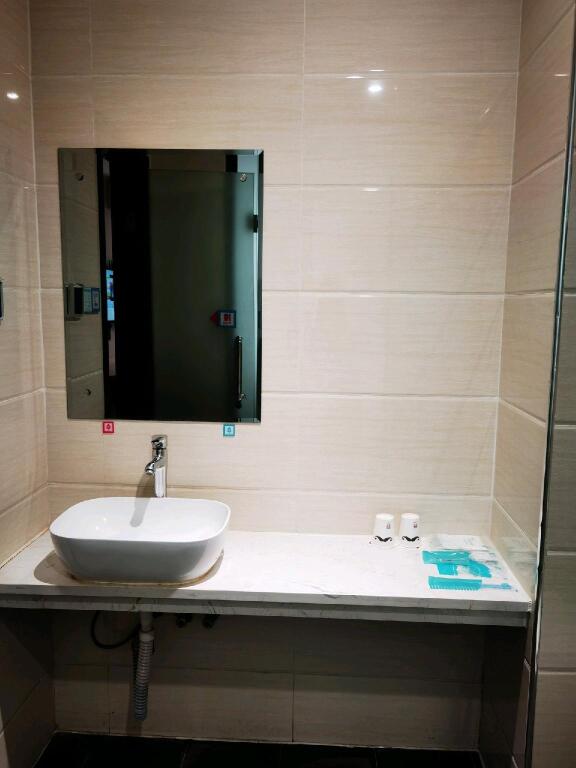 Чжэнчжоу: Pai Hotel Dengfeng Songshan Shaolin Temple Chonggao Road
