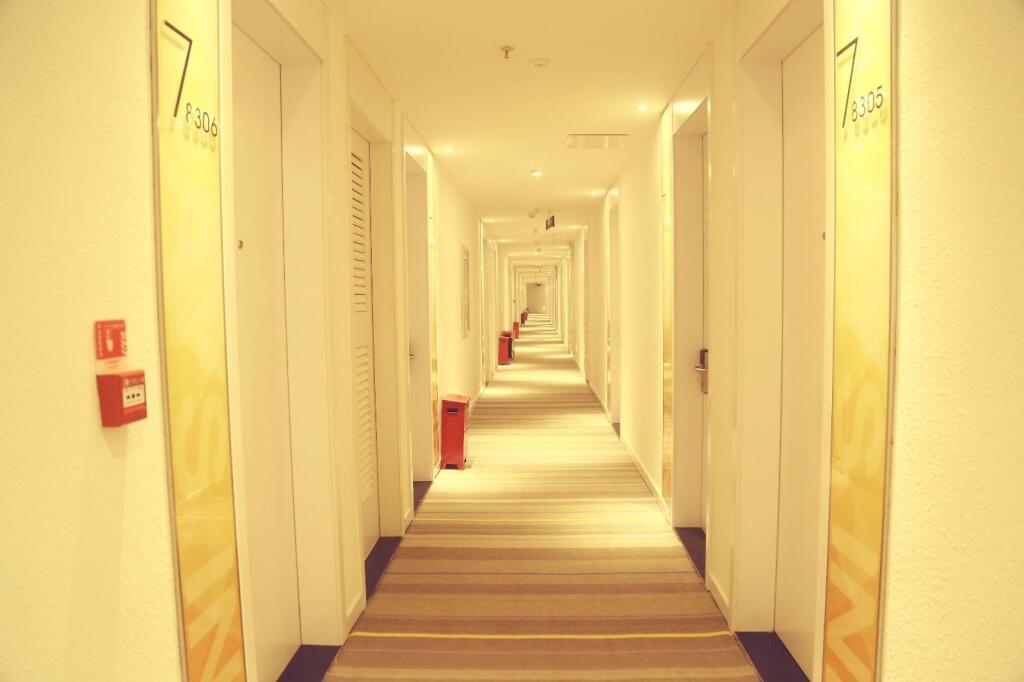 Наньчан: 7 Days Inn·Nanchang West Railway Station South China City Wangcheng New District