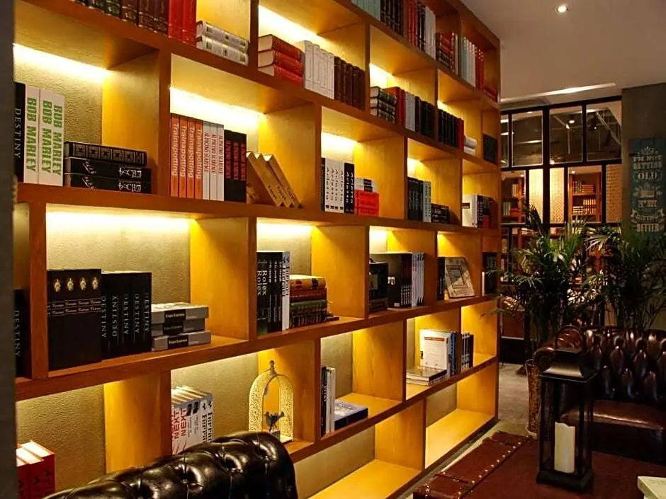 Сиань: James Joyce Xi'an West Chang'an Ave University Twon