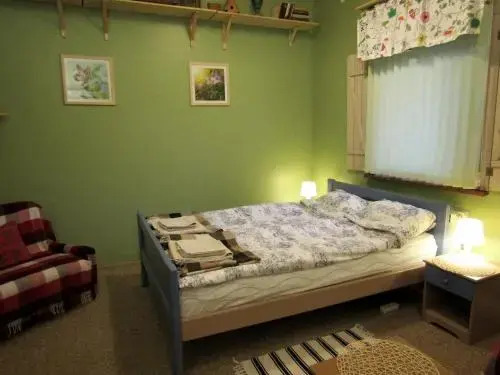 Санкт-Петербург: Guest House By Three Lakes