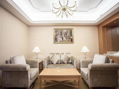 Юнъян: Vienna International Hotel Guizhou Weng'an Qi Long Fun Moore City Branch