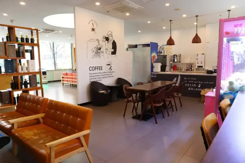 Пекин: 7 Days Premium (Beijing Dabaotai Luhua Road)