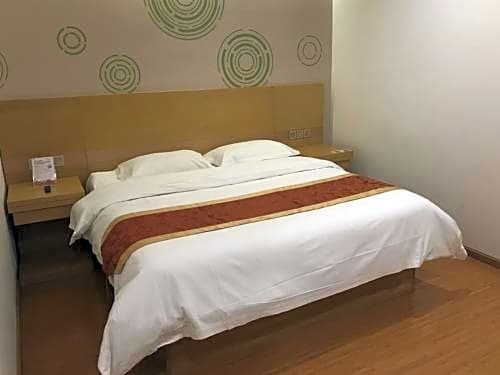 Тяньцзинь: GreenTree Inn Tianjin Dongli Development Zone Huaming Town Airport Express Hotel