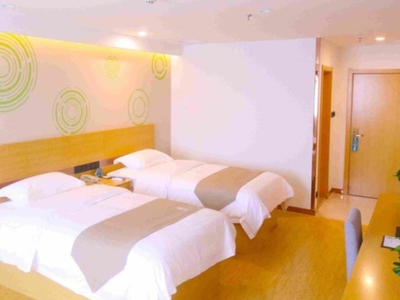 Наньтун: GreenTree Inn Nantong Qidong Binhai Industrial Park Zone Nanhai Road Express Hotel