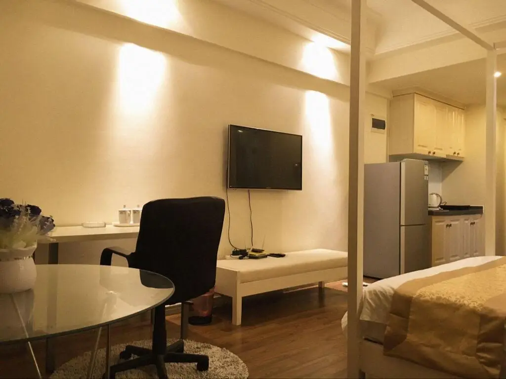Шанхай: Shanghai Xinyuan Apartment