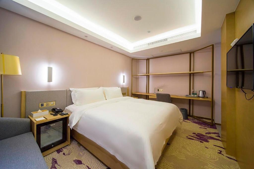 Янчжоу: Lavande Hotel (JiangWang RT Mart store, Yangzhou railway station)