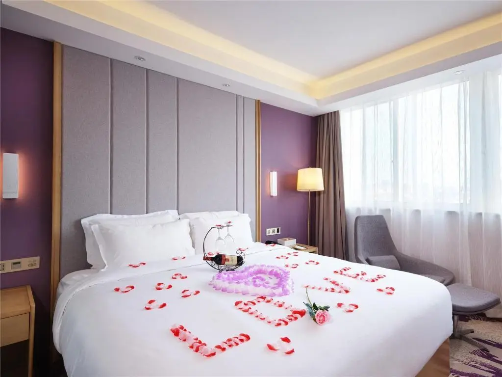 Янчжоу: Lavande Hotel (JiangWang RT Mart store, Yangzhou railway station)