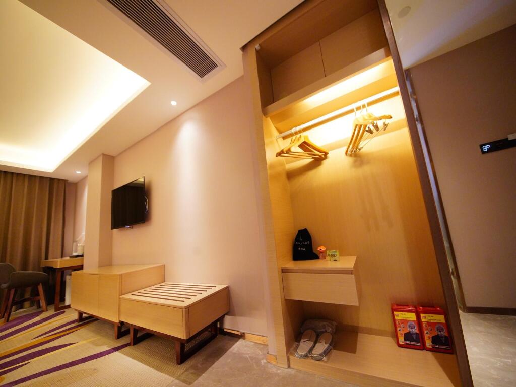 Хейан: Lavande Hotels Heyuan Longchuan County Laolong Town