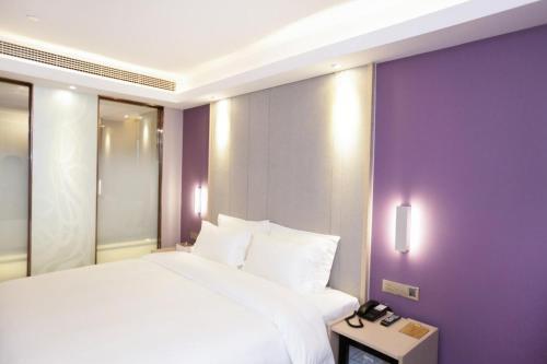 Цзиндэчжэнь: Lavande Hotels Jingdezhen Taoxichuan Creative Square