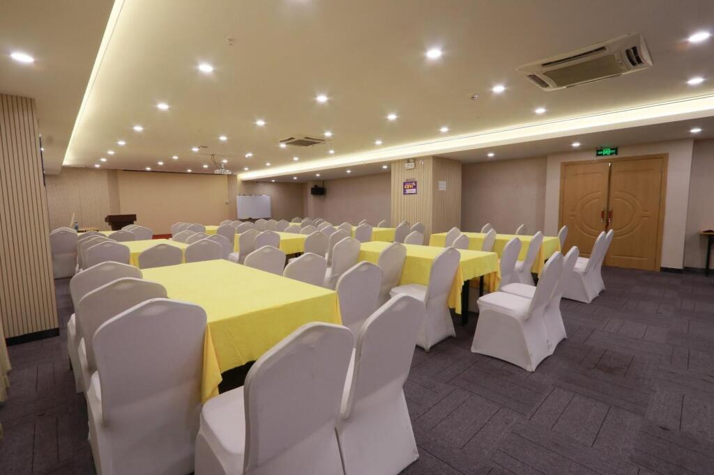 Фошань: Lavande Hotels·Foshan Pioneer Industrial Park