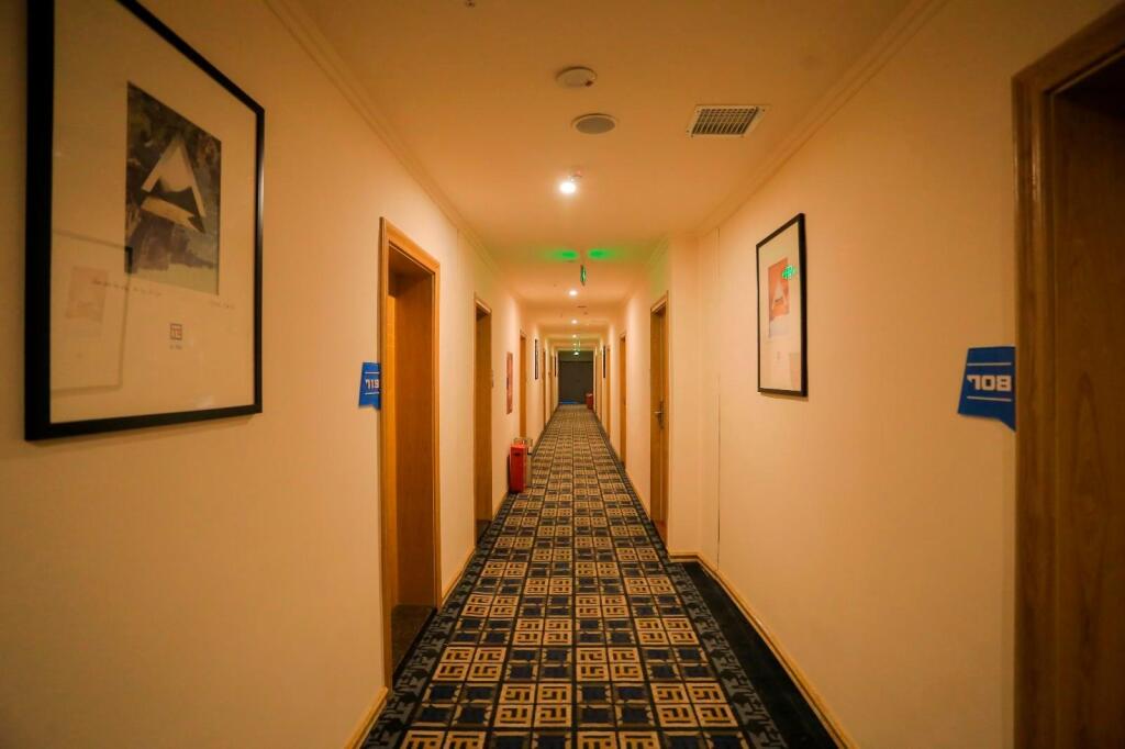 Мяньян: PAI Hotels·Jiangyou Middle Fujiang Road Walmart