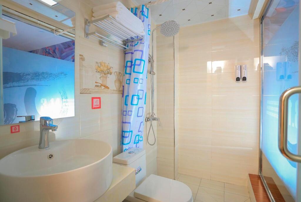 Мяньян: PAI Hotels·Jiangyou Middle Fujiang Road Walmart
