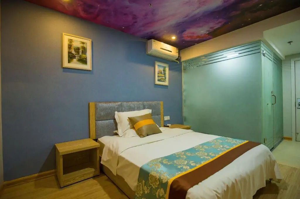 Урумчи: PAI Hotels·Urumqi Beijing Road Botanical Gargen Metro Station