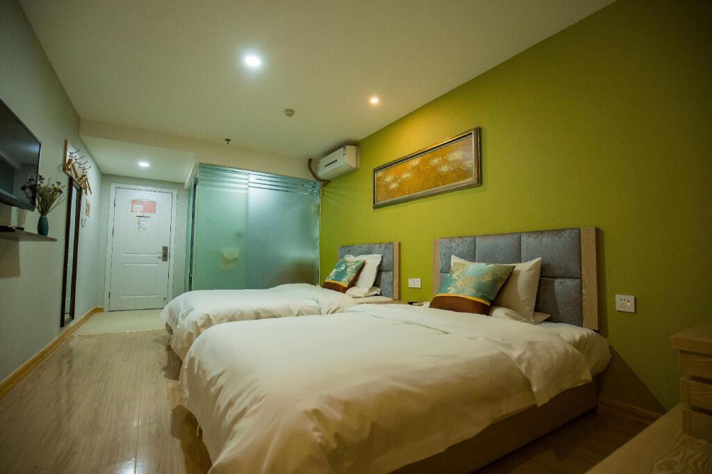 Урумчи: PAI Hotels·Urumqi Beijing Road Botanical Gargen Metro Station