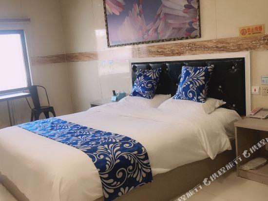 Тайан: Elan Inn Tai'An Xintai Qingyun Shopping Plaza