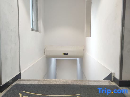 Наньчан: 7 Days Inn Nahchang Qingshanhu Avenue Minfeng Road