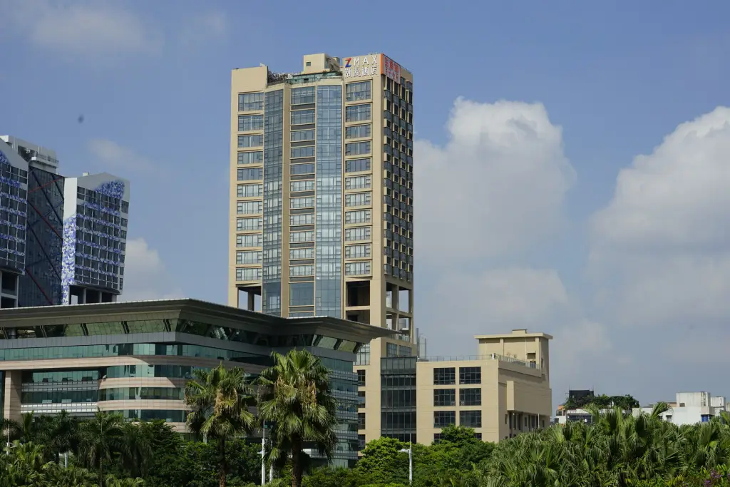 Фошань: Zmax Foshan Qian Deng Hu