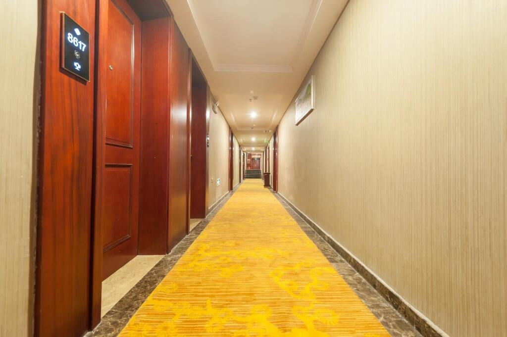 Синьюй: Chonpines Hotels·Xinyu Baoshi Park