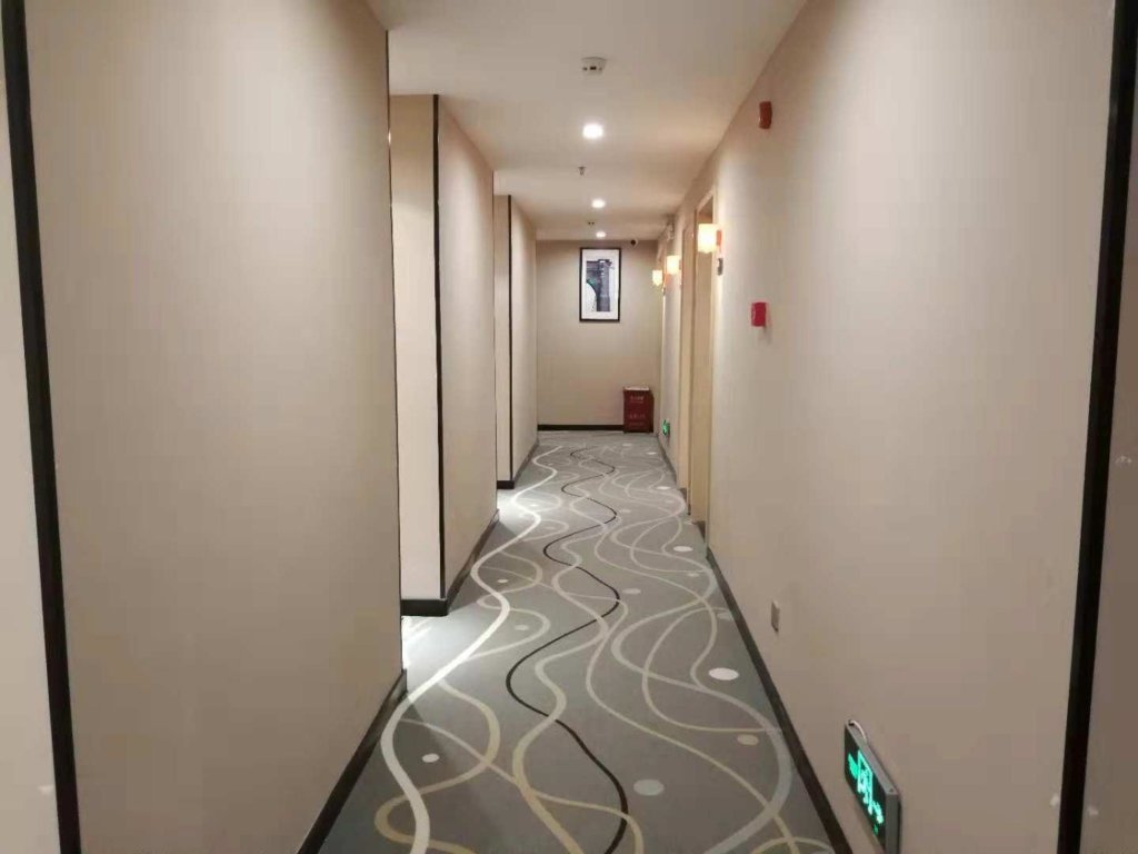 Дунгуань: 7 Days Premium Hotel (Dongguan Houjie Convention and Exhibition Center)