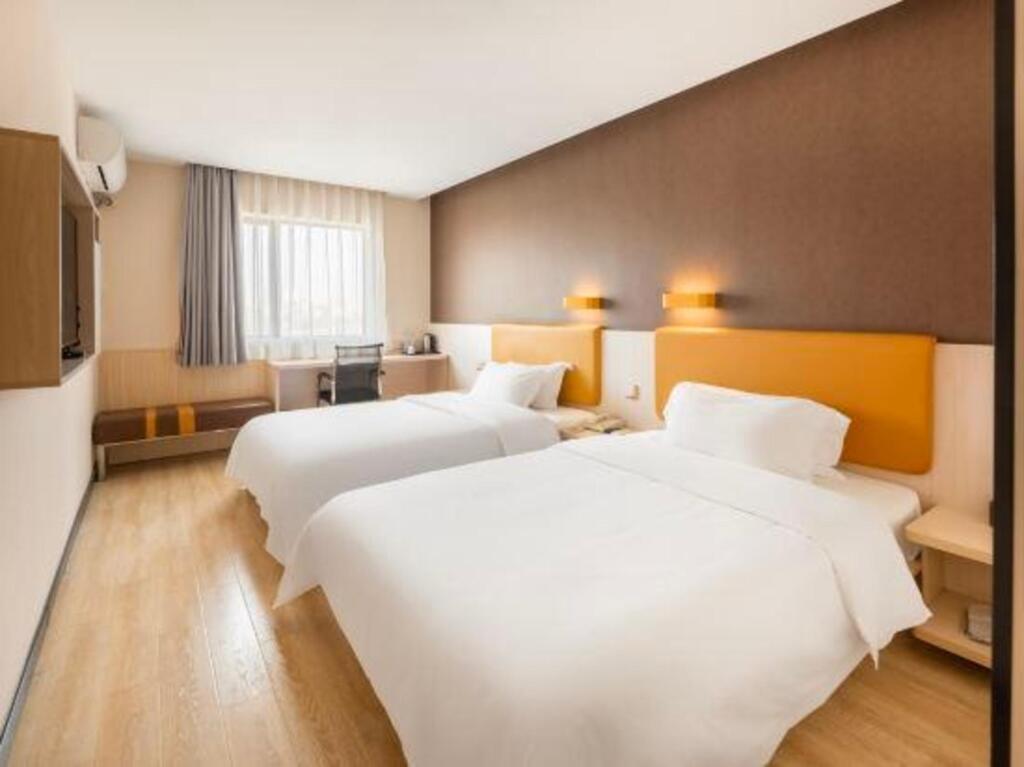 Дунгуань: 7 Days Premium Hotel (Dongguan Houjie Convention and Exhibition Center)