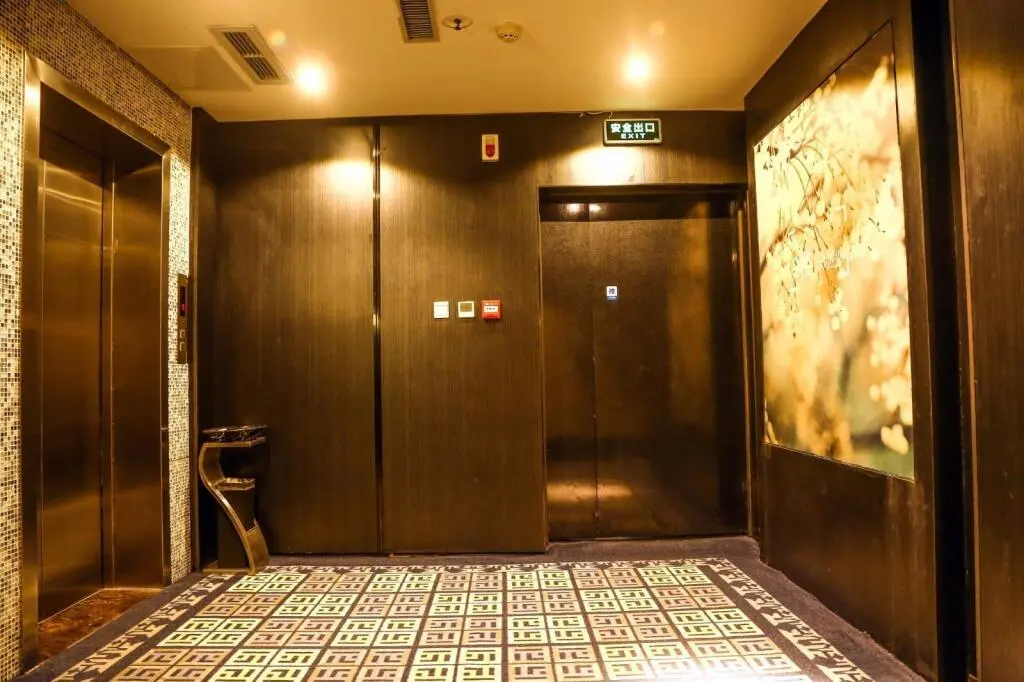 Синьян: PAI Hotels·Xinyang Gongqu Road