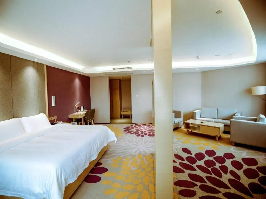 Маоминг: Lavande Hotels·Gaozhou Xiantai Bridge
