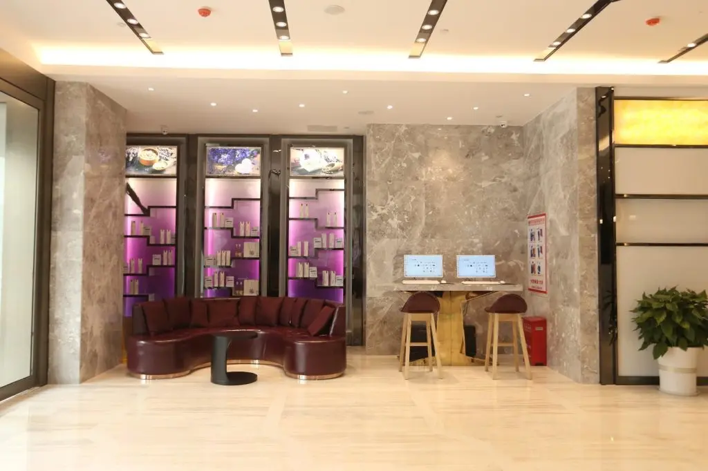 Сянфань: Lavande Hotels·Xiangyang Railway Station People's Square