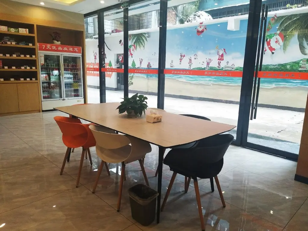 Ганьчжоу: 7 Days Premium Ganzhou Bus Station
