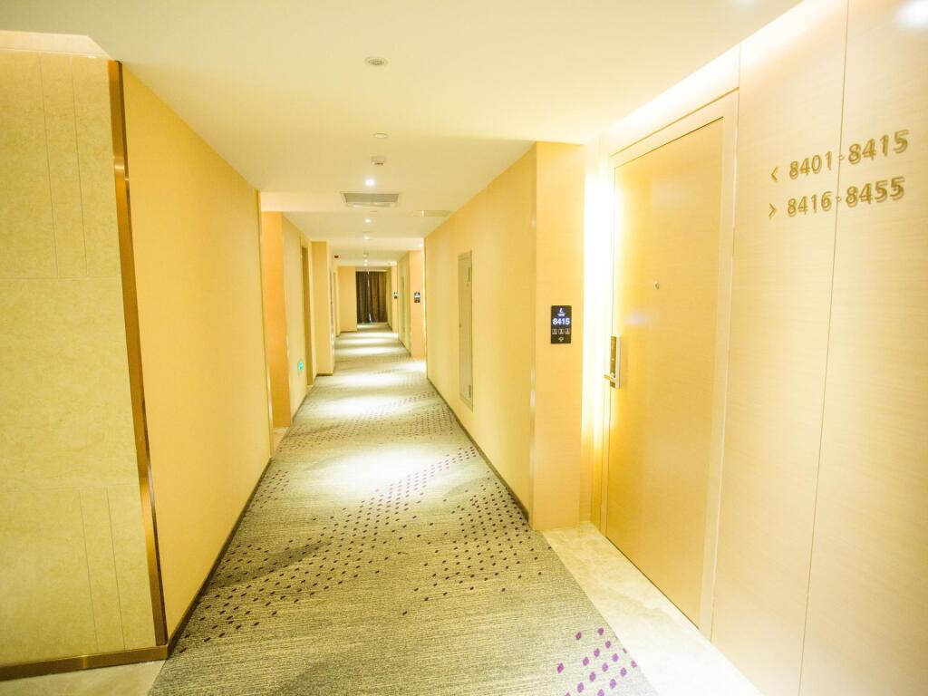 Цзыбо: Lavande Hotels·Zibo Beijing Road Huaqiao Building