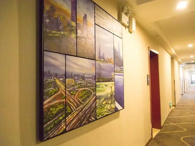 Ухань: Chonpines Hotels· Wuahn Jianghan Univercity