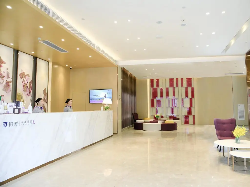 Шэньчжэнь: Lavande Hotels·Shenzhen North Railway Station Longhua Bus Terminal