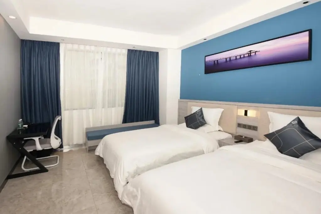 Чжаньцзян: Chonpines Hotels·Xuwen Plaza Jinhui Tower
