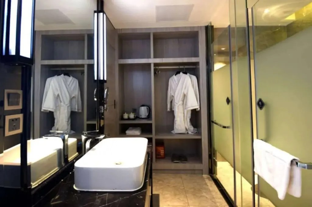 Чжаньцзян: Chonpines Hotels·Xuwen Plaza Jinhui Tower