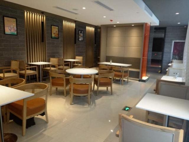 Циндао: Jinjiang Inn Select Qingdao Huangdao West Coast Coach Terminal