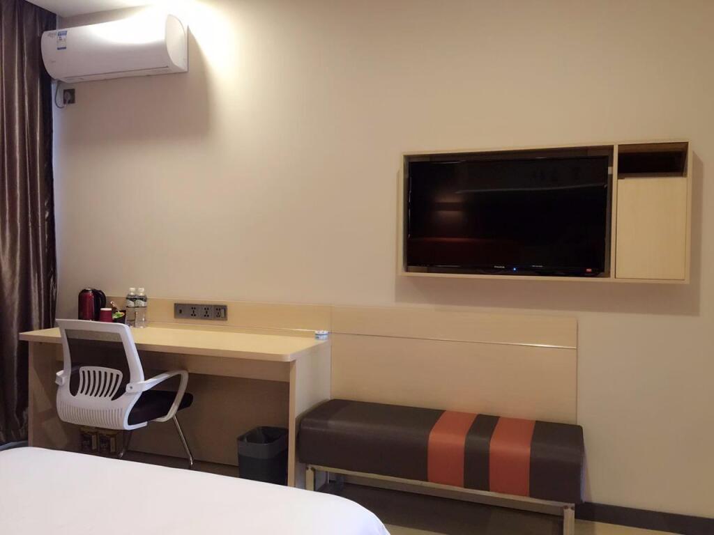 Далянь: 7 Days Premium·Dalian Changxing Island Santang Commercial Street [High-end Budget Hotel]