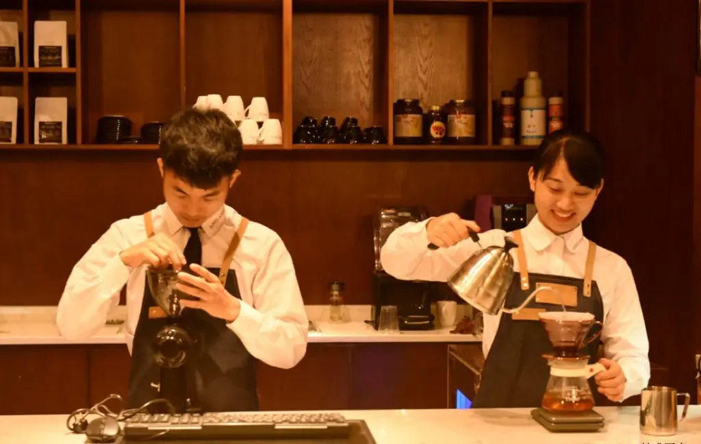 Наньчун: James Joyce Coffetel·Nanchong Southern Government Center