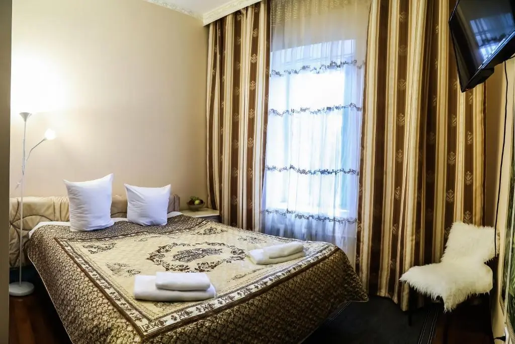 Санкт-Петербург: Mini hotel Visit