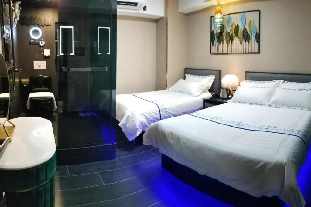Гонконг: Star City Hotel