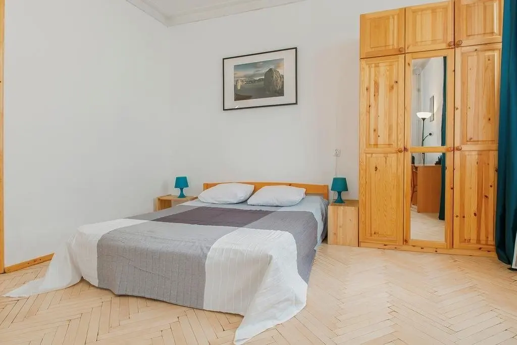 Санкт-Петербург: Visit Novocherkasskiy pr 25